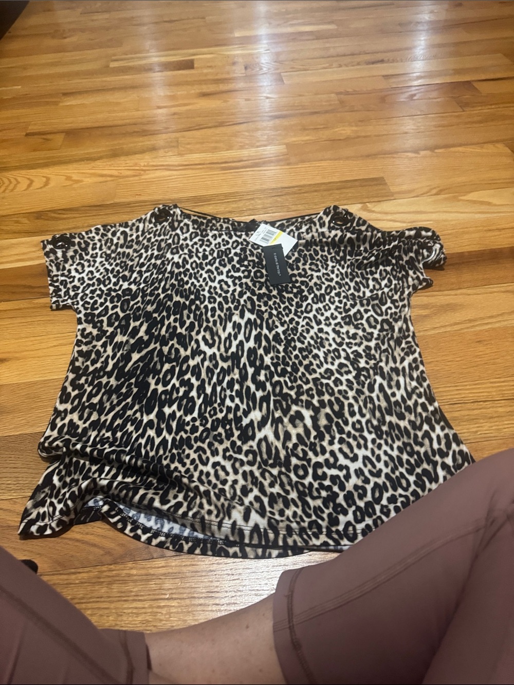 Cable & Gauge Leopard Print Short Sleeve Blouse - Beige & Black